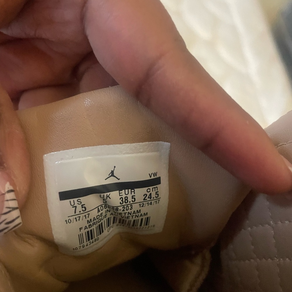 Jordan 12s for Sale! 🚨 - Picture 2 of 4